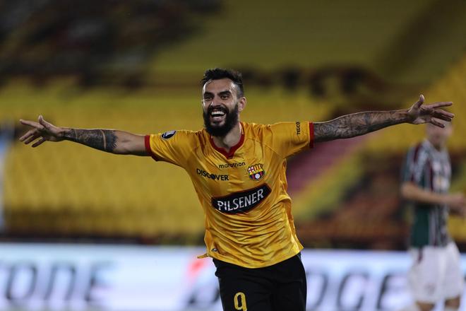 开云娱乐app -穆古鲁扎爆冷击败巴塞罗那,连败引爆全场!的简单介绍